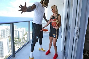 Cassie Bender – Milf Cassie Bender Loves basketball and big