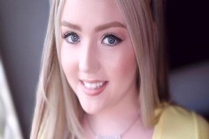 Eva Nyx – Amateur Allure Introduces Eva Nyx Petite Blonde
