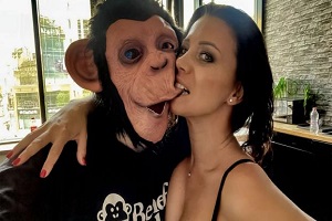 Vicky Brown – Hungarian sex Lesson