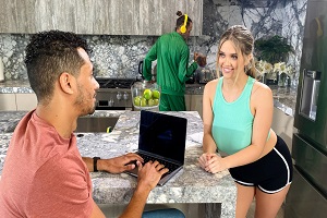 Angie Faith – Big Naturals Kitchen Cheater