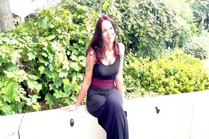 Luciolle – Luciolle, 40 years old, waitress in Nîmes! 16 Luciolle – Luciolle, 40 years old, waitress in Nîmes!