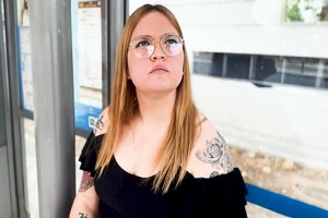 Alice Foxy – Caught at the bus stop 16 Alice Foxy – Caught at the bus stop