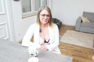 Naelle – Naelle, 35 years old, notary in Rennes! 14 Naelle – Naelle, 35 years old, notary in Rennes!