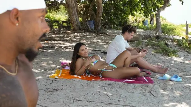 Brandy Salazar – Bae’s Beach Day Anal