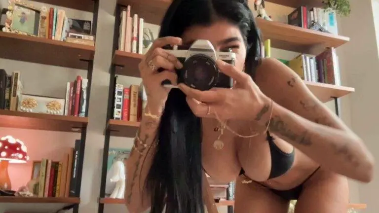 Mia Khalifa Full Nude Getting Ready For Daily Chores