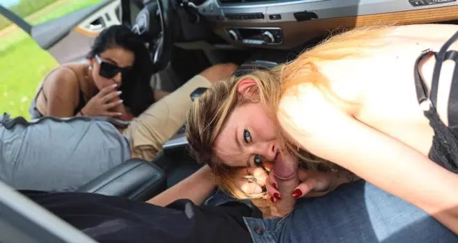 Sofina Amrez & Bibia Luna – Girls raw foursome