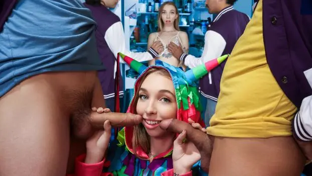 Breezy Bri – Frat Boys’ Fuck Piñata 12 Breezy Bri – Frat Boys’ Fuck Piñata