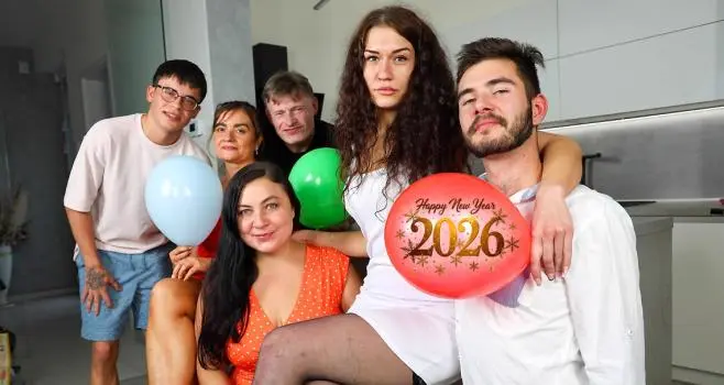 Fiona Sweetyx, Christina Santes & Yvette Moore – Wake up, it’s your birthday!