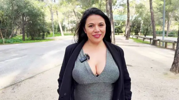 Vicky – Vicky, 40 years old, medical secretary!