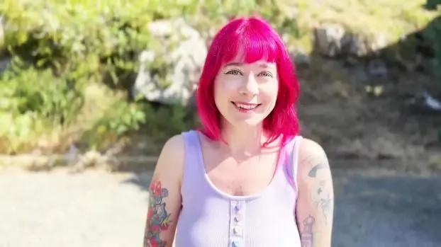 Bulma – Bulma, 34, satisfies her curiosity a second time!