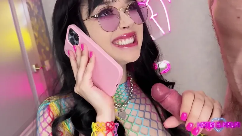 Purple Bitch – Filled While On The Phone