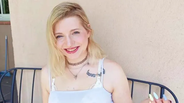 Matylde – Matylde, 23, never complicates her life…